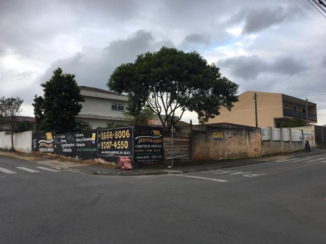 Vende-se terreno comercial de esquina em Colombo medindo aprox. 240m² - Foto 2