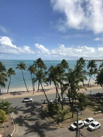 Beira Mar na Ponta Verde - 304 mts² ( Apto. NOVO !!! )