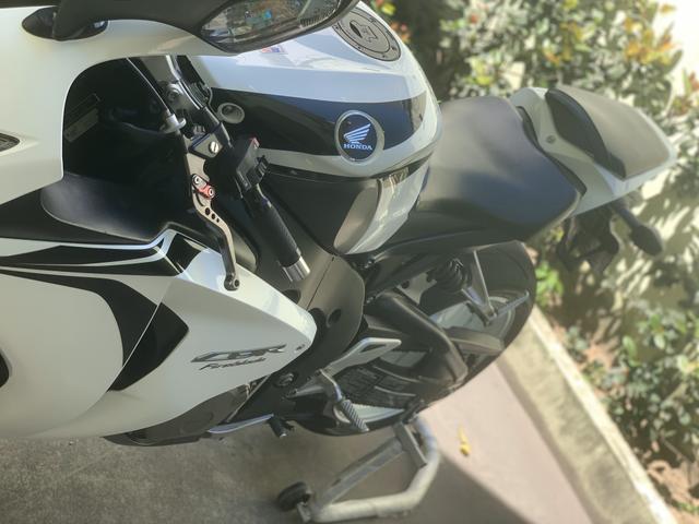 CBR 1000 RR Fire Blade - Foto 3