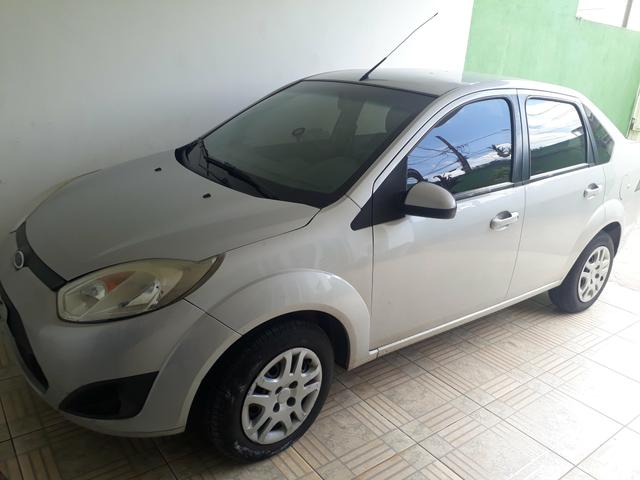 Vendo Fiesta 2011/12 aceito troca com moto biz