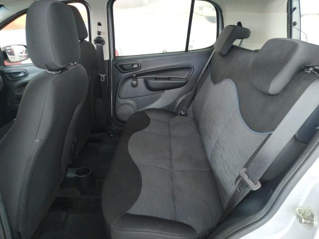 Fiat Uno Attractive 1.0 Firefly (Flex) 2019 - Foto 8