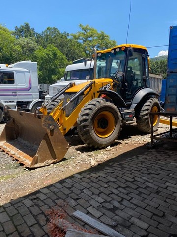 Retroescavadeira JCB 4CX Eco Turbo