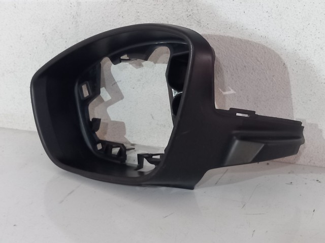 Moldura Retrovisor Peugeot 208   2012/2018 esquerdo  - Foto 2