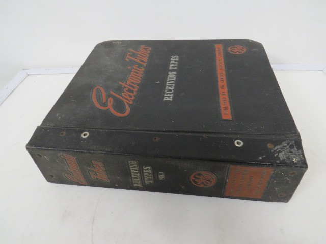 livro capa dura general eletric de valvulas eletronicas - Foto 5
