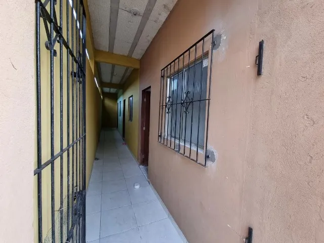 Vendo Prédio de Kit Nets estilo Apartamentos com dois Pavimentos no Tenoné