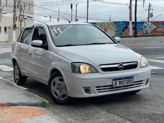 Chevrolet Corsa SEDAN PREMIUM 1.4 8V(ECONO.) por apenas R$ 19.900