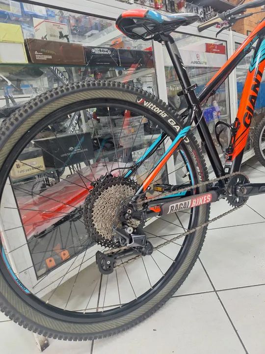 Bicicleta Giant Revel 12v - Foto 4