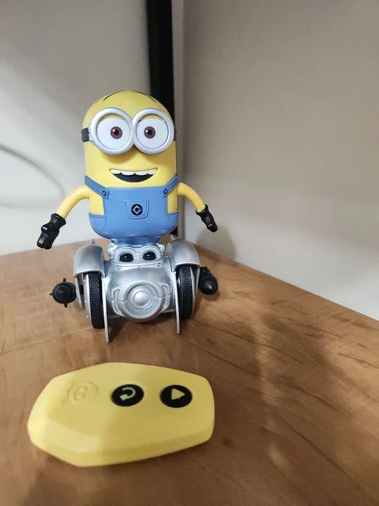 Mini Minions Robô com controle remoto - Foto 5