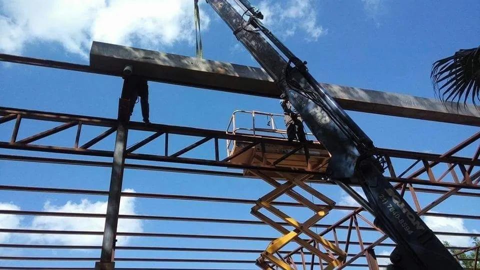 Galpões com Estruturas de Ferro - Foto 4