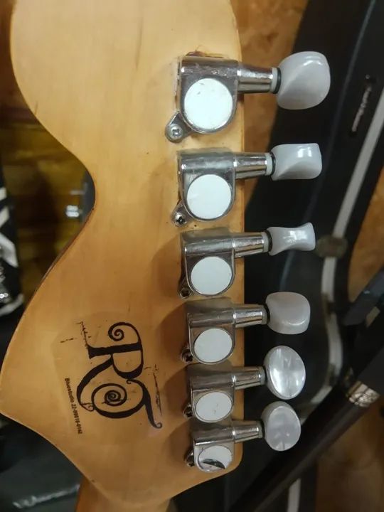 Guitarra personalizada - Foto 5