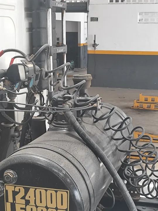 Kit hidráulico Hyva pra caçamba  - Foto 2