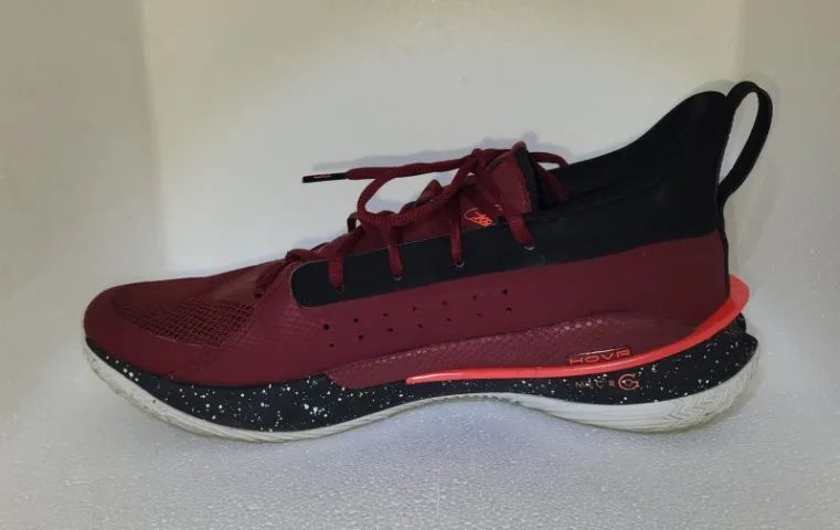 Tênis Under Armour Curry 7 - Vinho+Preto 44 BR - Foto 5