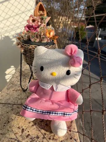 Pelúcia Hello Kit - 23 cm