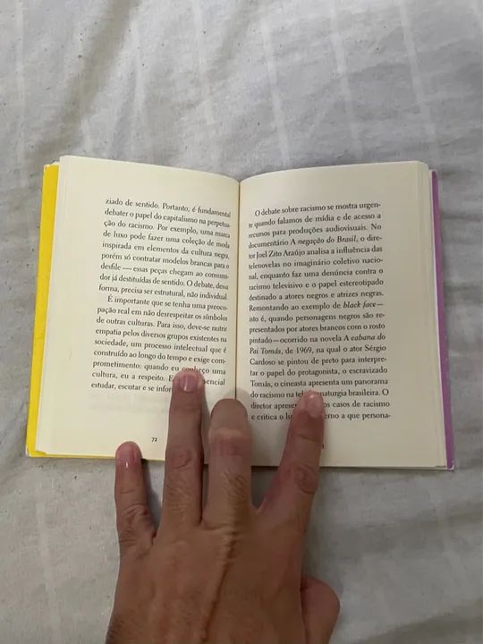 Livro: PEQUENO MANUAL ANTIRRACISTA DJAMILA RIBEIRO - Foto 2