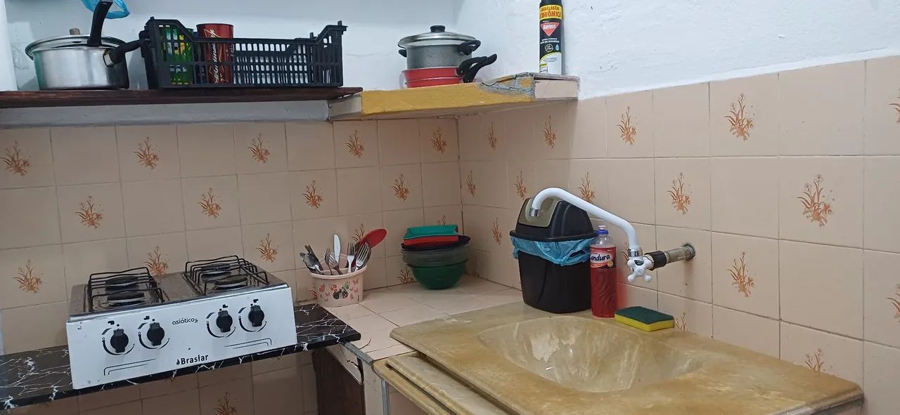 Kitnet a 150 metros da praia 200.00 por casal final de semana