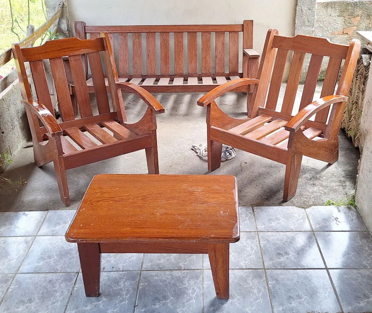 Conjunto de Sofa e Poltronas Madeira Maciça