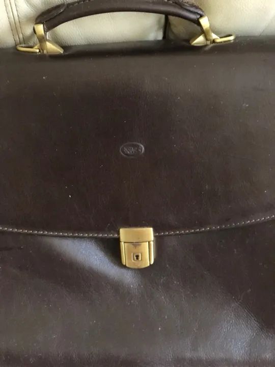 Pasta couro marca Bennesh 64167804411651120