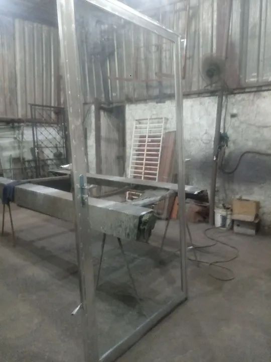 Porta vidro temperado 1cm .8 forte - Foto 3