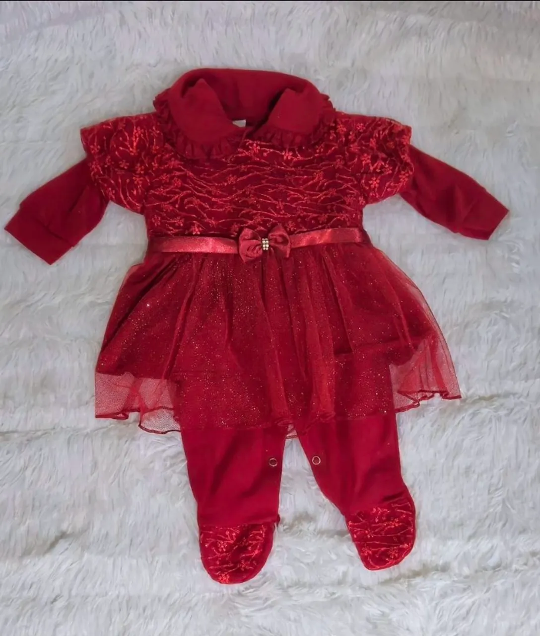 Macacão Vermelho Festivo para Bebê