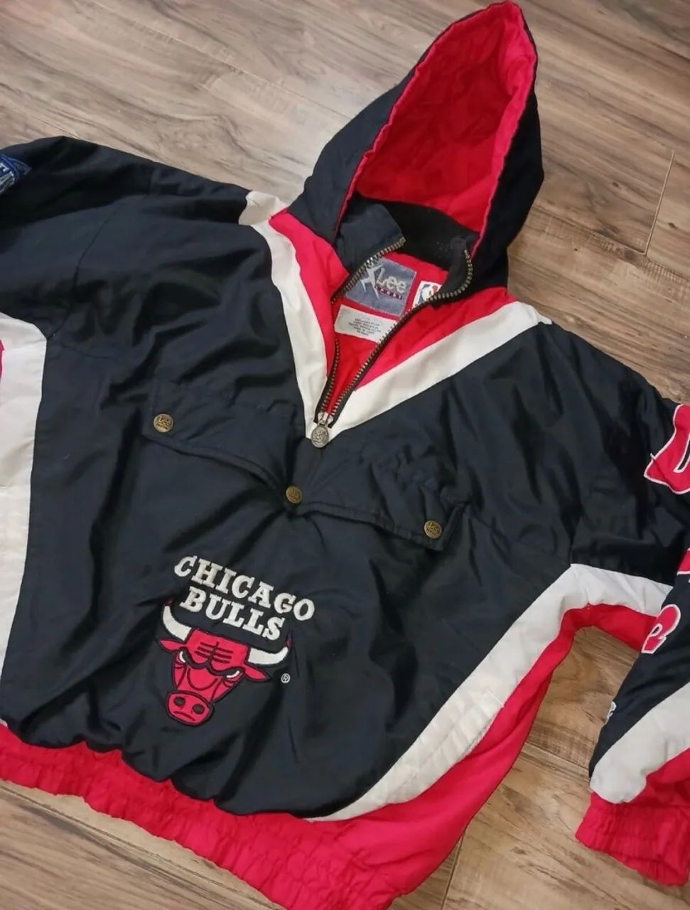 Jaqueta vintage 90 Chicago Bulls east Lee  - Foto 3