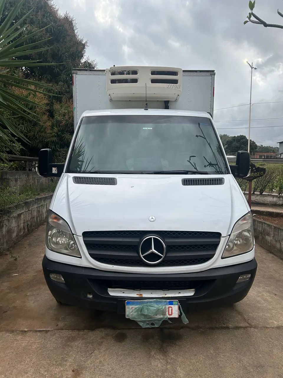 Sprinter 415 ano 25/16 com baú isotérmico  - Foto 11