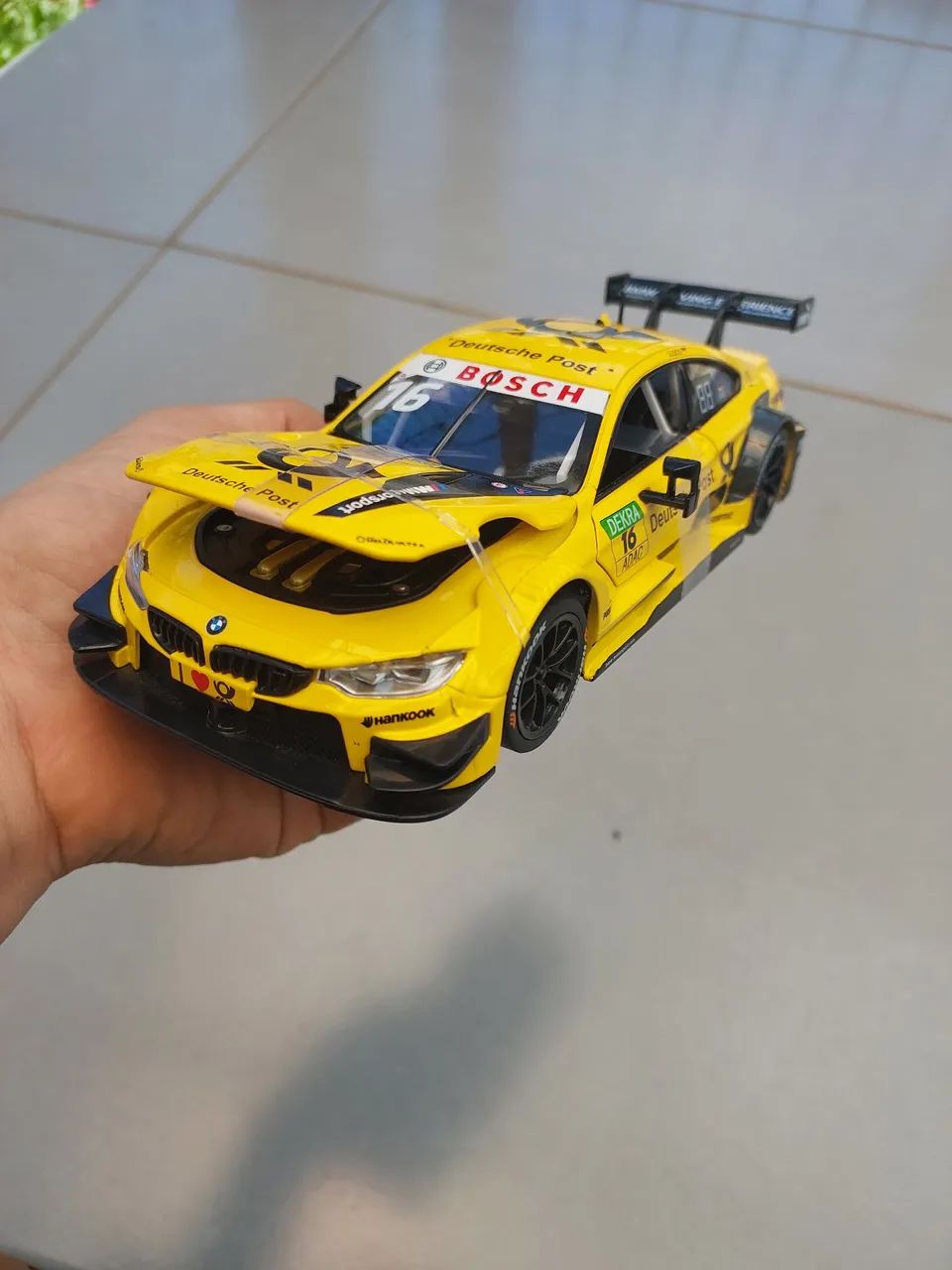 Bmw m4 1:24 detalhada  - Foto 3