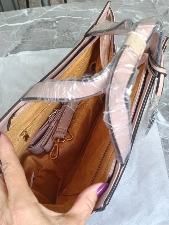 Bolsa feminina em couro Cris Helena - Foto 4