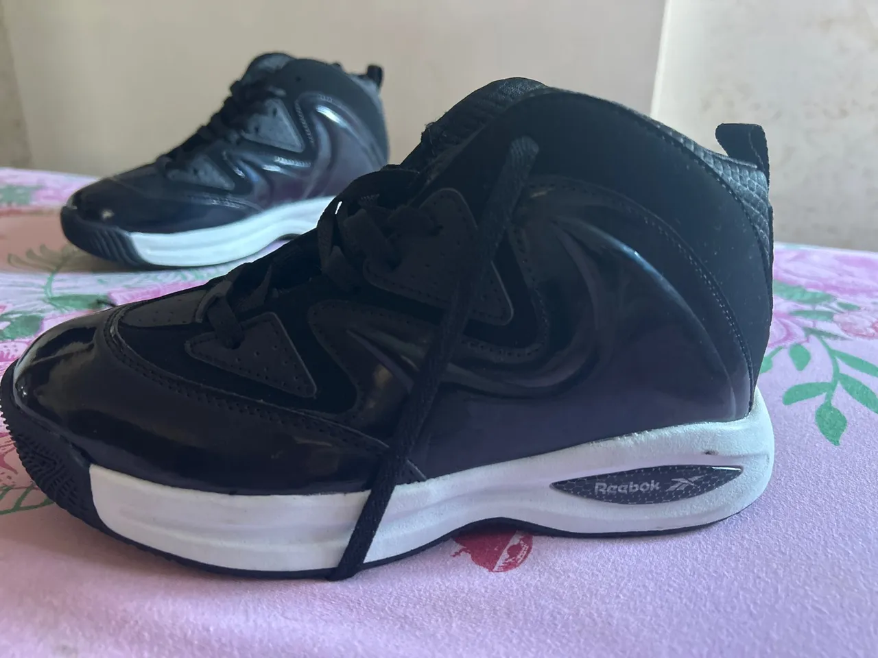 Tênis Reebok Preto - Conforto e Estilo!