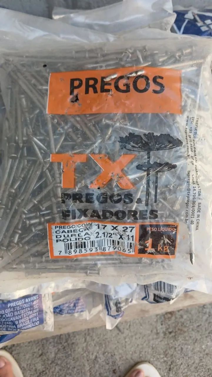 Pregos de construção 64290865424259122