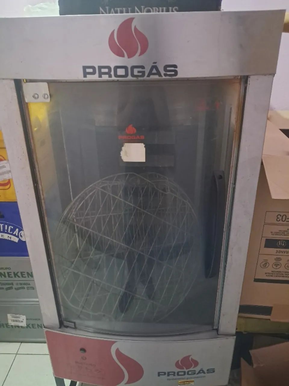 Máquina de assar frango e carnes