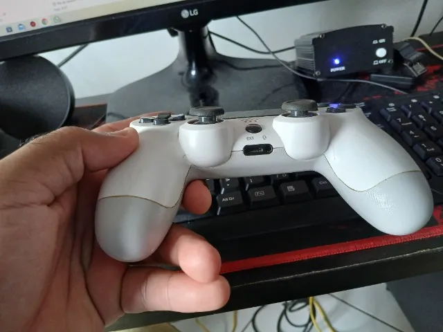Controle sem fio Dualshock 4