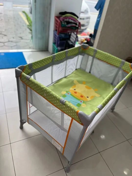 Berço Portátil para Bebê - Verde e Laranja - Foto 2