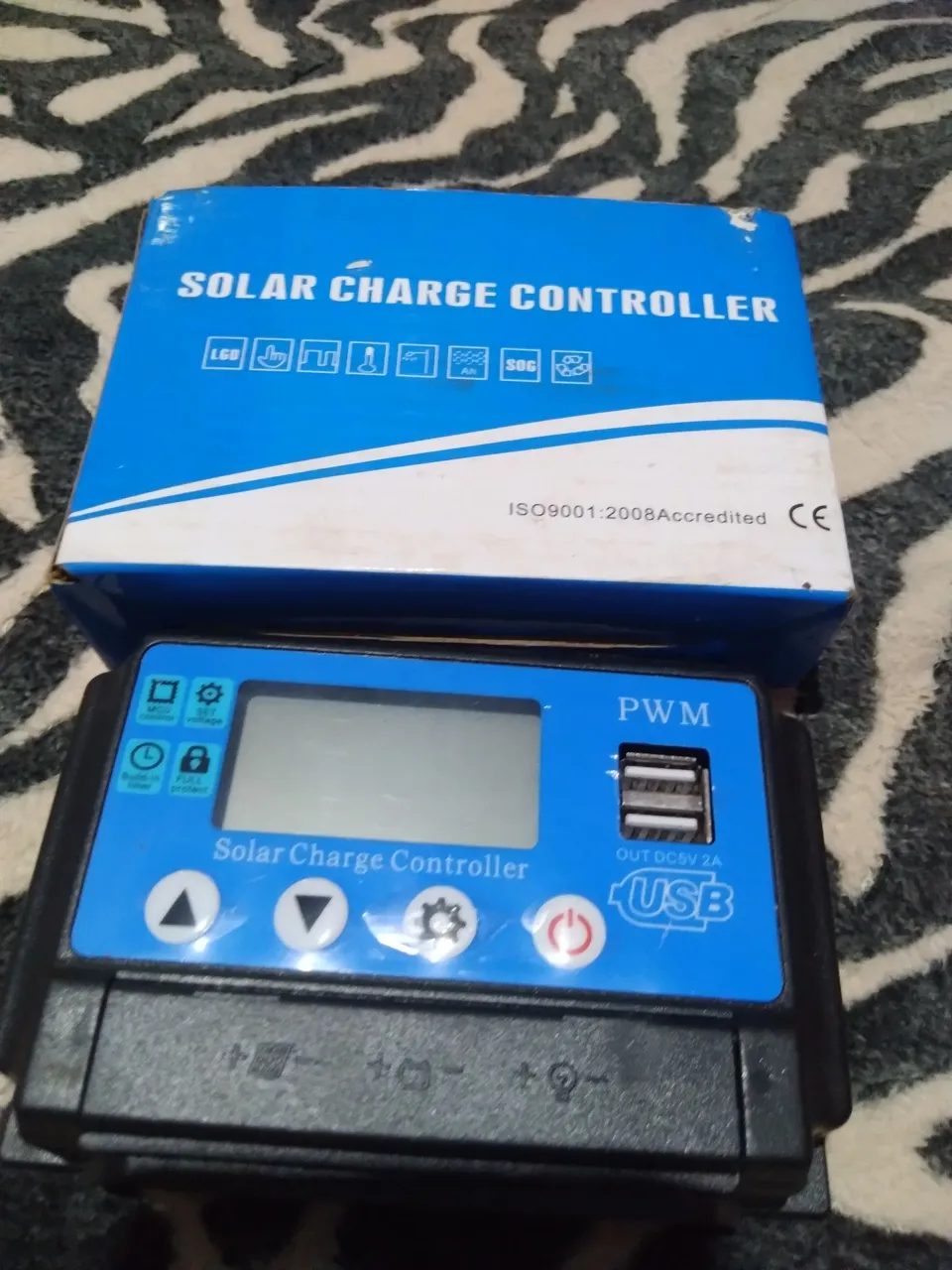 Vendo controlador de carga solar 30 anperes