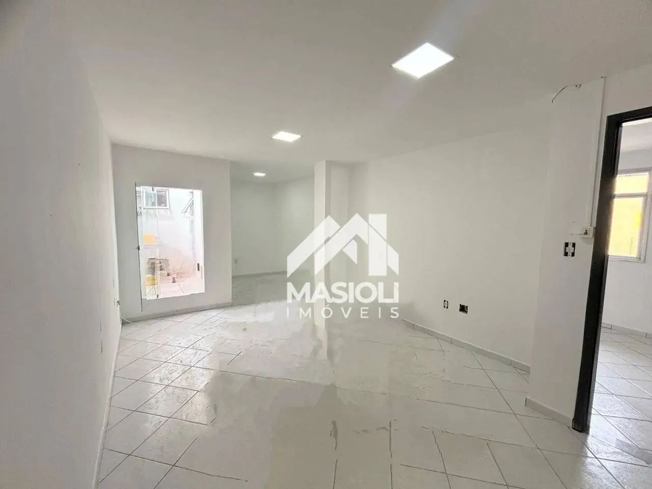 Sala comercial para aluguel, tem 25 metros quadrados na  Glória - Vila Velha - ES - Foto 4