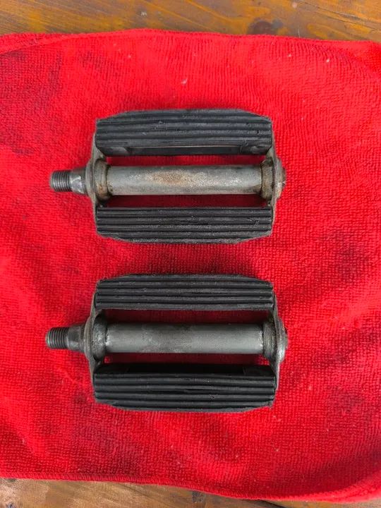 Par de pedais Ducor originais 