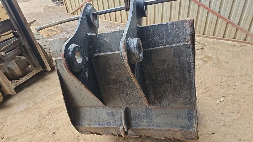 Concha Escavadeira Volvo Ec140 (barro) - Foto 4