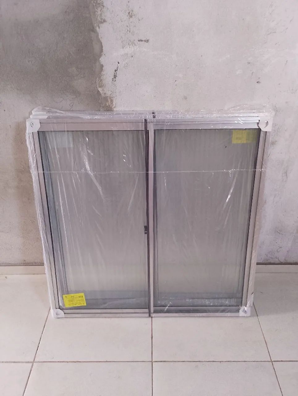 Janela de alumínio 100×100 entrego aceito cartão 