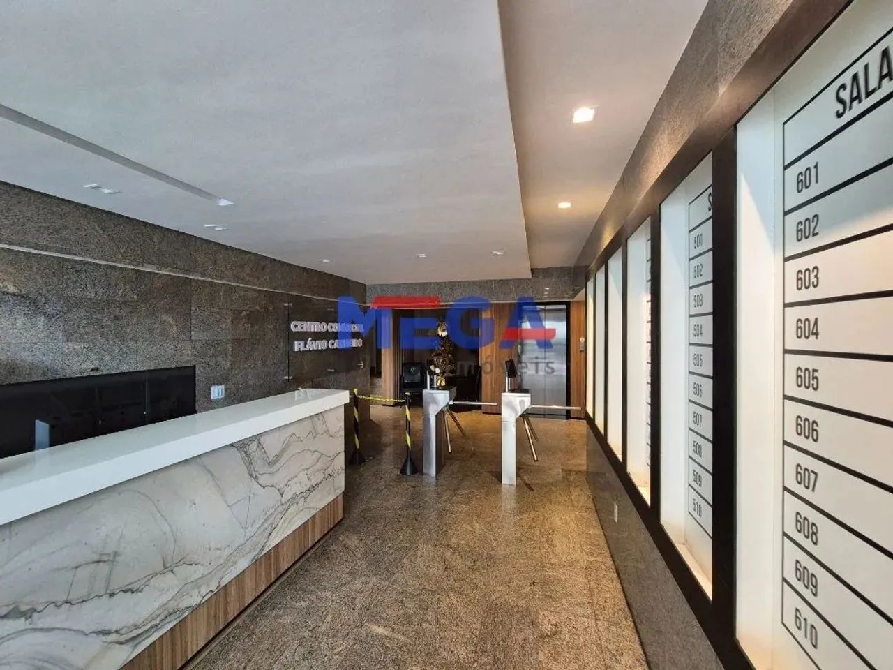 Locação de Comercial / Sala na cidade de Fortaleza - Foto 2