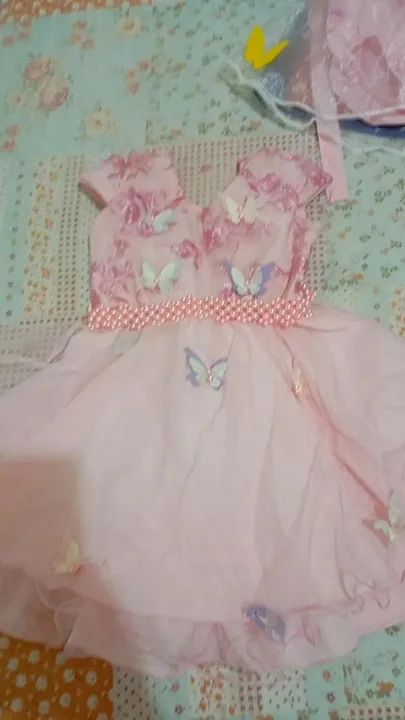 Vestido de Festa Infantil com Detalhes de Borboletas