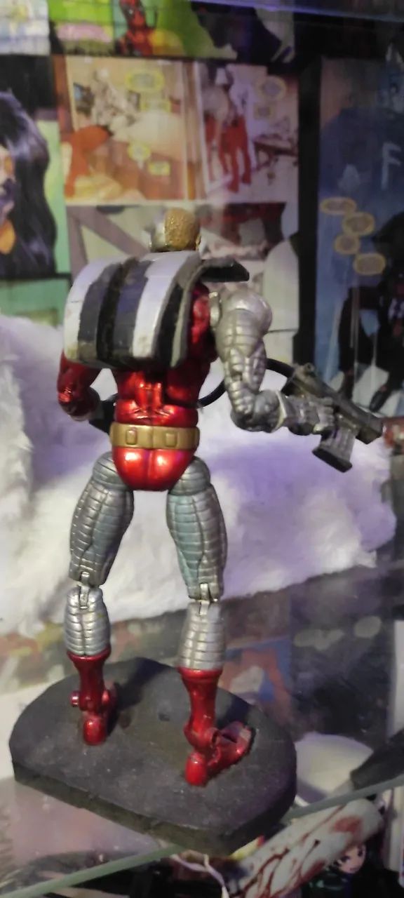 Deathlok Marvel action figure base em EVA - Foto 4