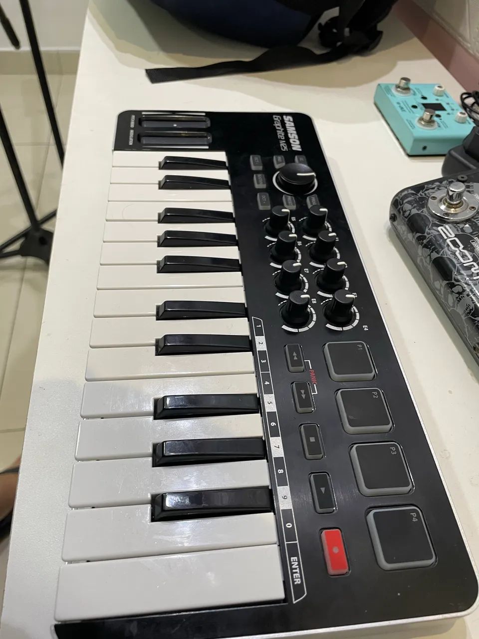 Teclado controlador samson grafith 25 teclas  - Foto 3