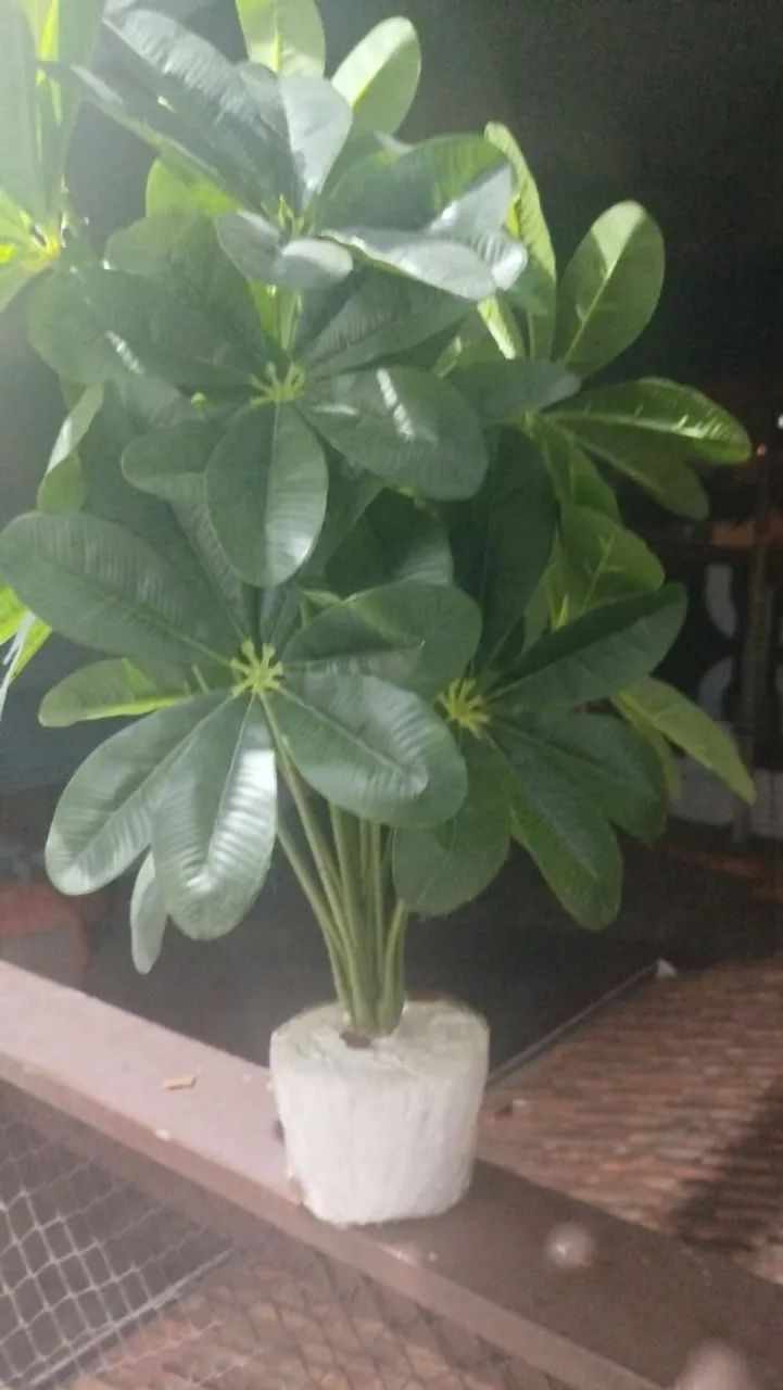 Planta artificial em vaso