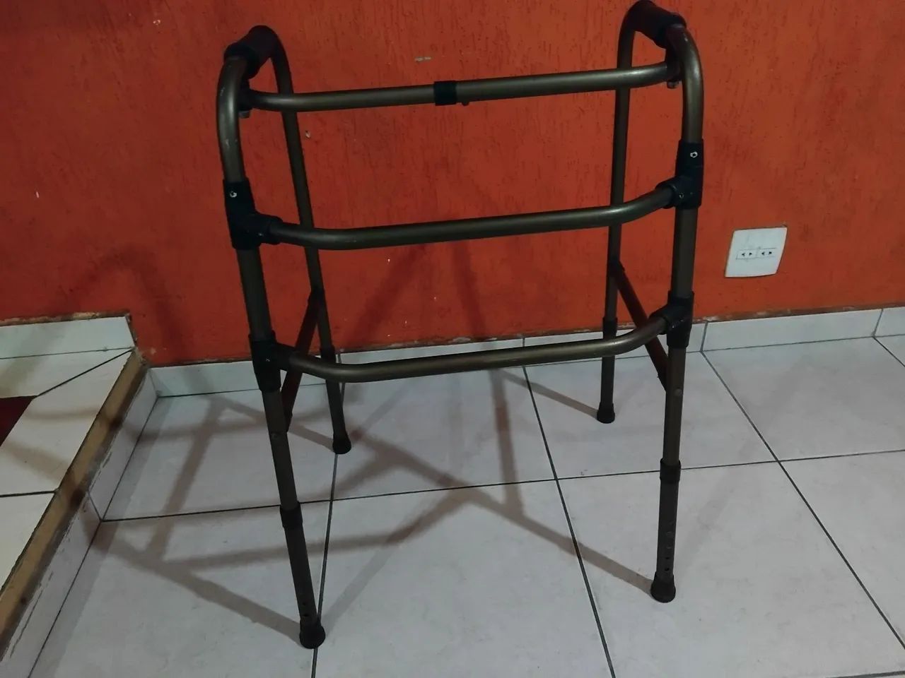 Andador de 3 Pernas para Idosos - Foto 6