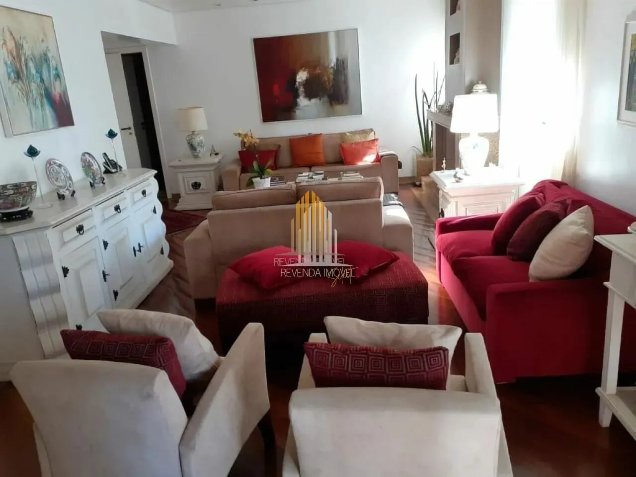 Condomínio La Boheme. Apto com 217m². 04 Suítes, 05 Banheiros e 03 vagas. No bairro - Itai