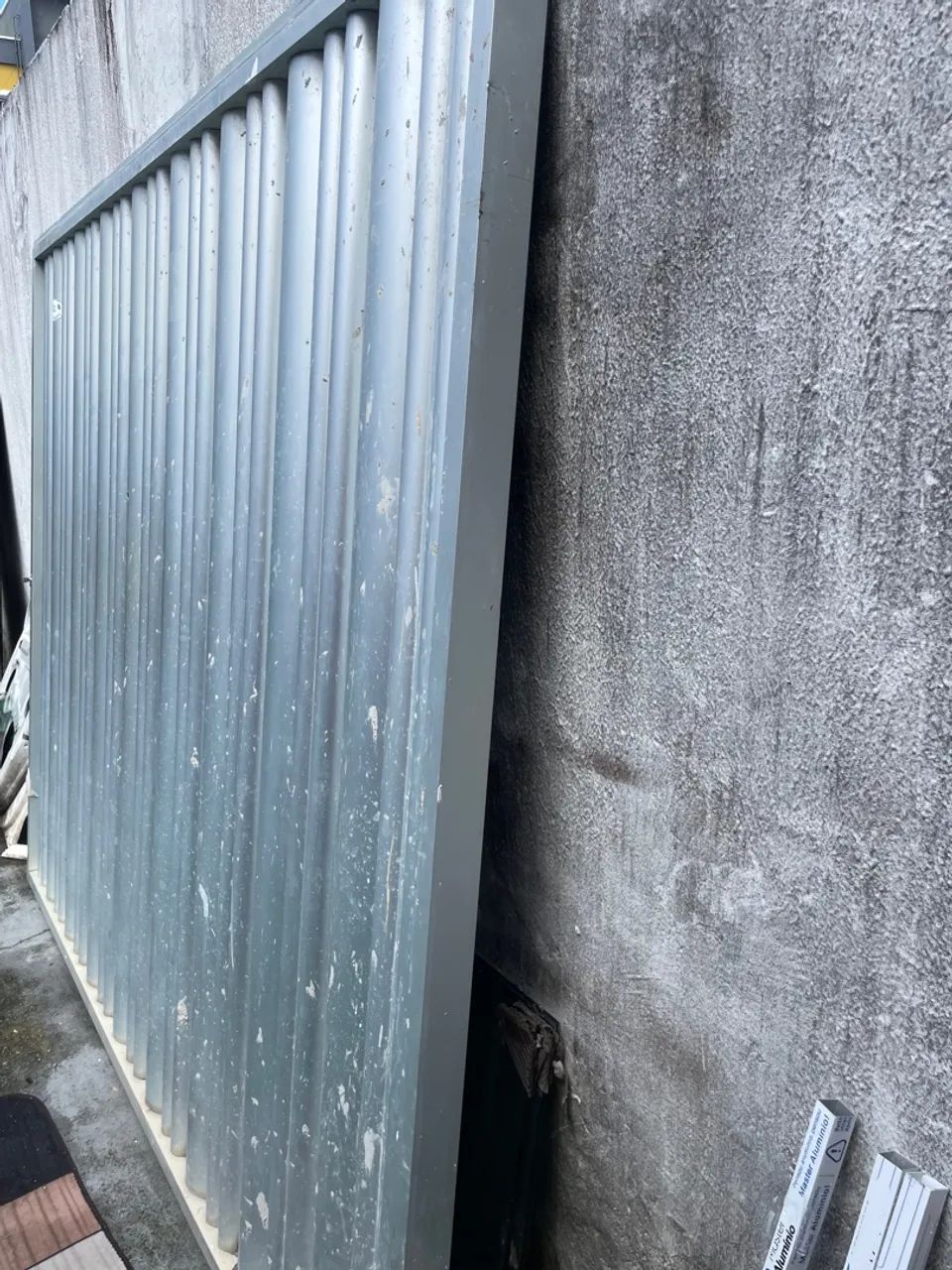 VENDO!!! Porta de Alumínio para Garagem de correr  - Foto 5