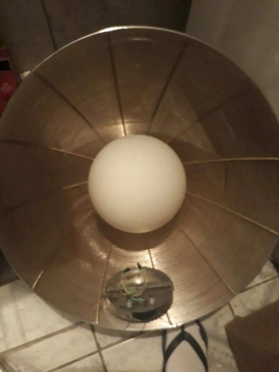 Luminária grande de teto 