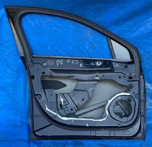 Porta Dianteira Esquerda C5 Sedan 2008 - 2012 / Detalhe Esquerdo