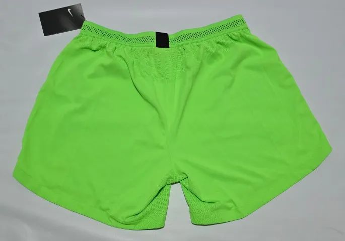 Shorts Seleção Brasileira Feminina 2018 Verde Limão Jogadora - Foto 4