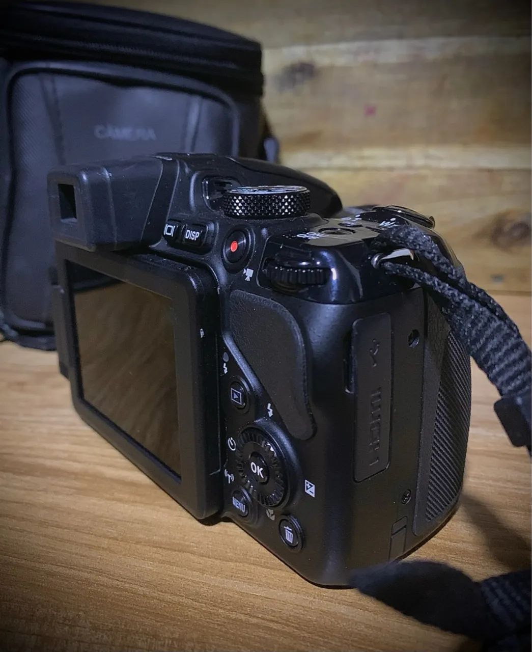 Câmera Digital em Ótimo Estado + brindes - Foto 6