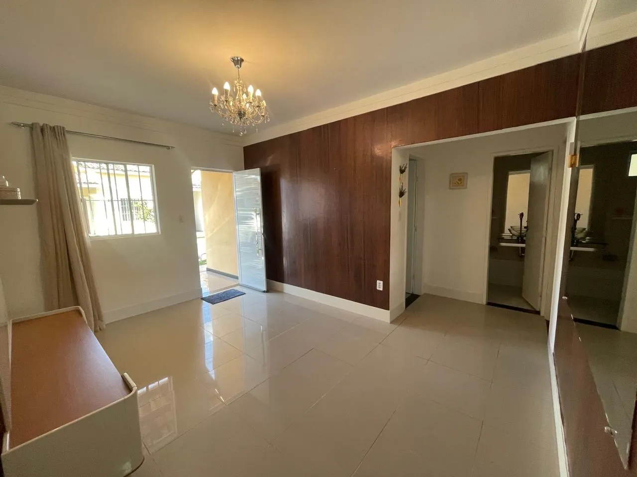 Casa semi-mobiliada para alugar em Camaçari